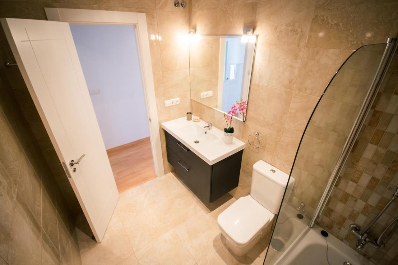 Holidays2Malaga Heredia 3 Bedroom Opposite Malaga Port Εξωτερικό φωτογραφία