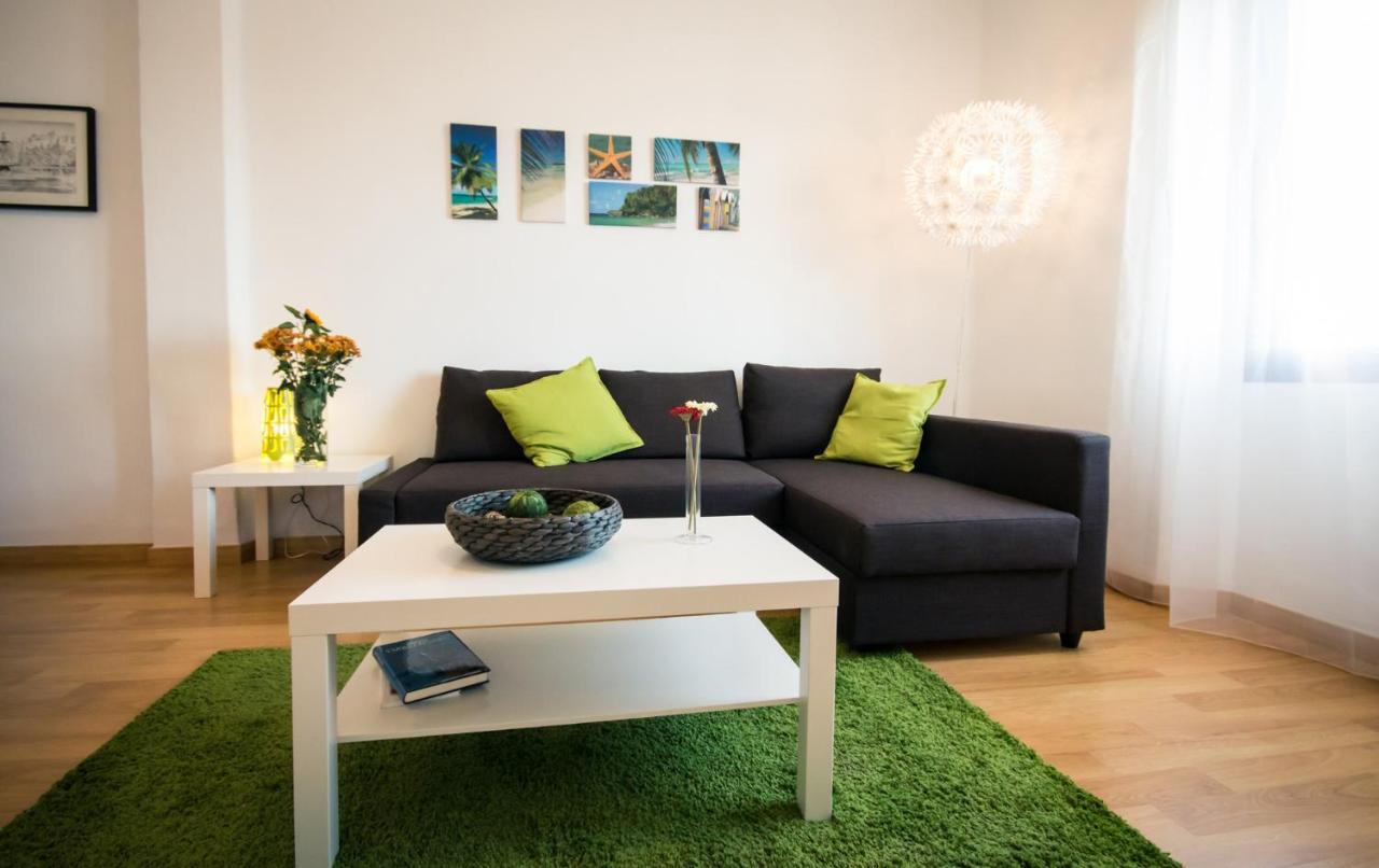 Holidays2Malaga Heredia 3 Bedroom Opposite Malaga Port Εξωτερικό φωτογραφία