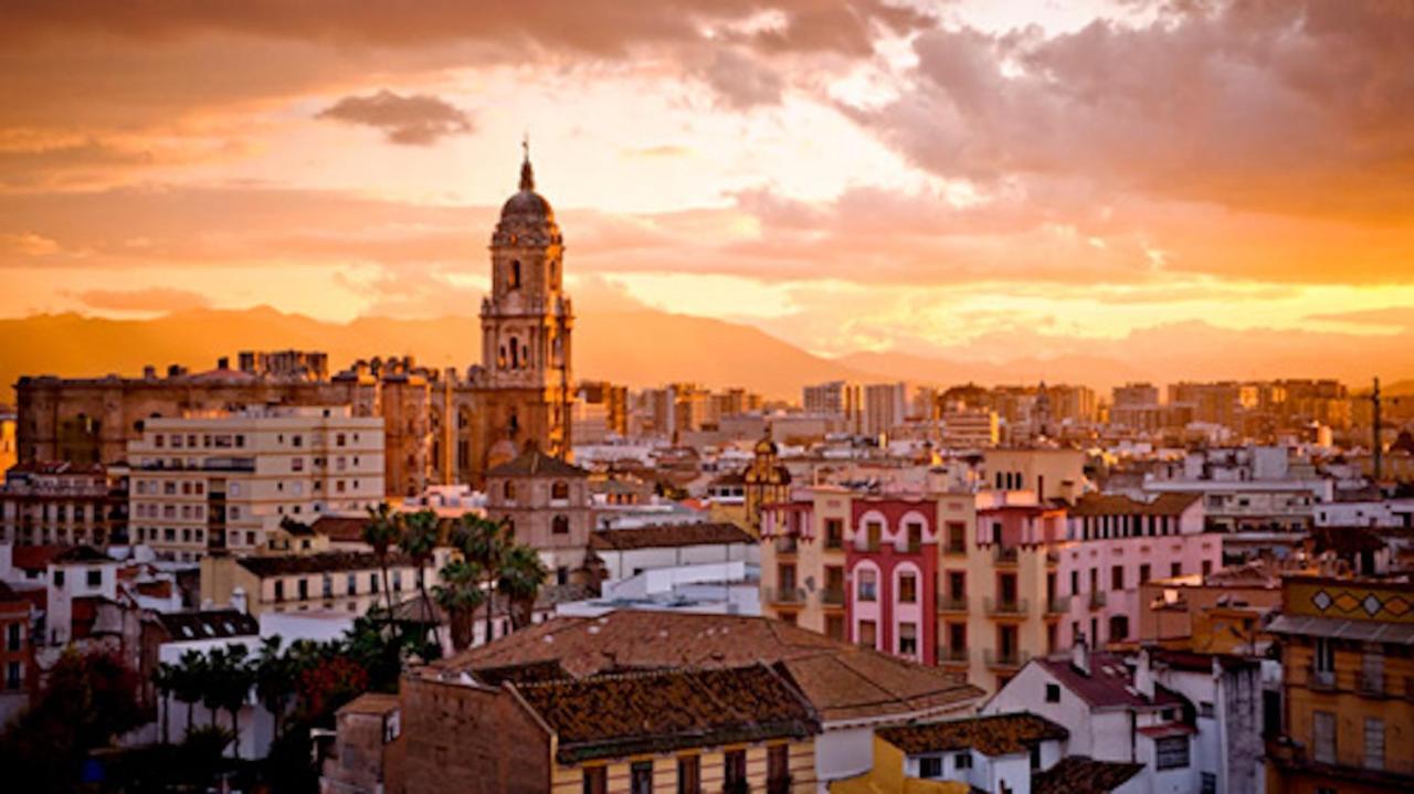 Holidays2Malaga Heredia 3 Bedroom Opposite Malaga Port Εξωτερικό φωτογραφία